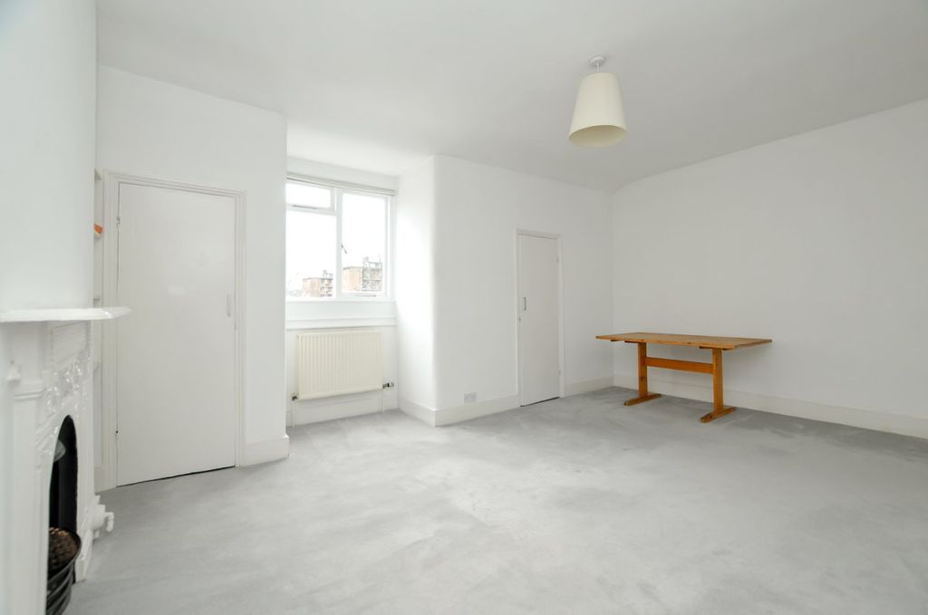 Property photo 3 of 7