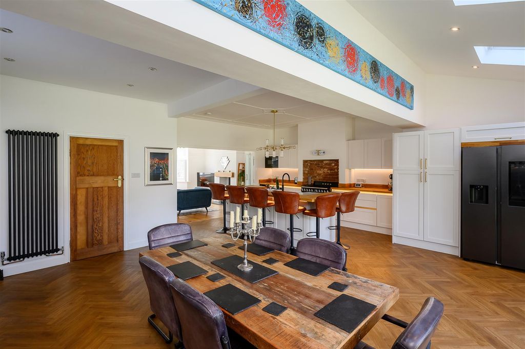 Property photo 2 of 19 Kitchen Dining Family Room