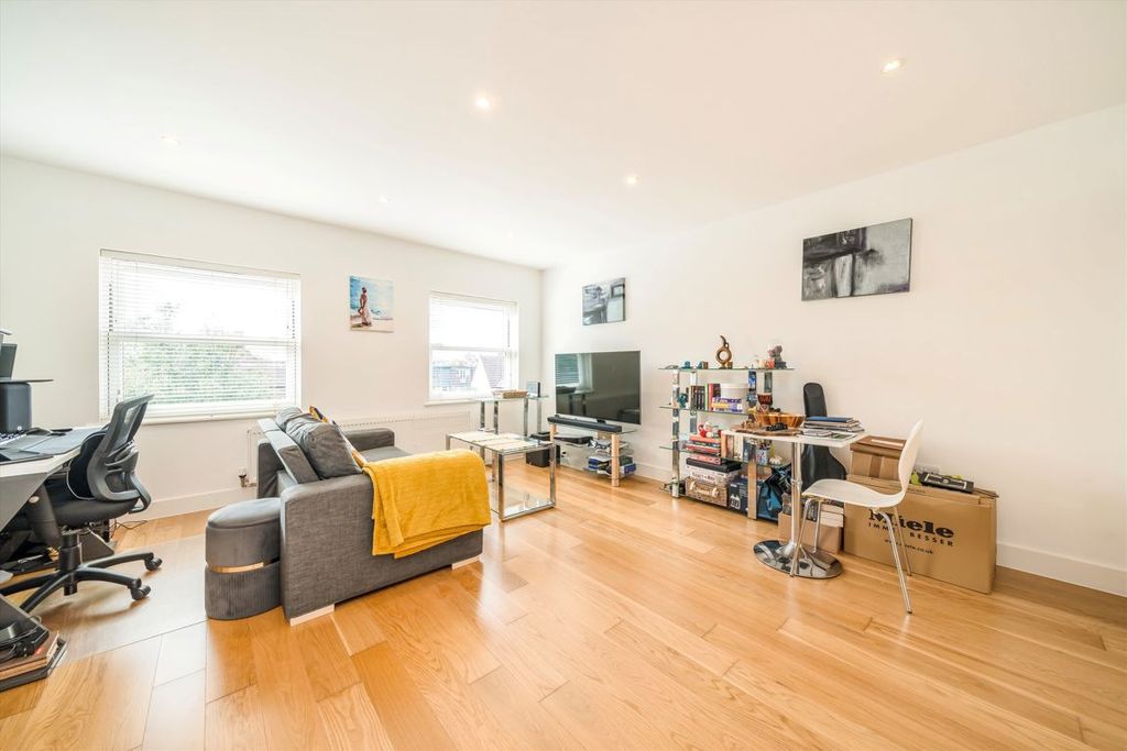 Property photo 2 of 4
