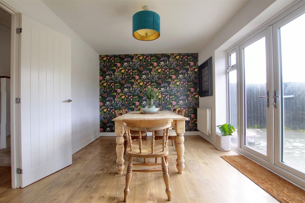 Property photo 3 of 11 Tr4.Jpg