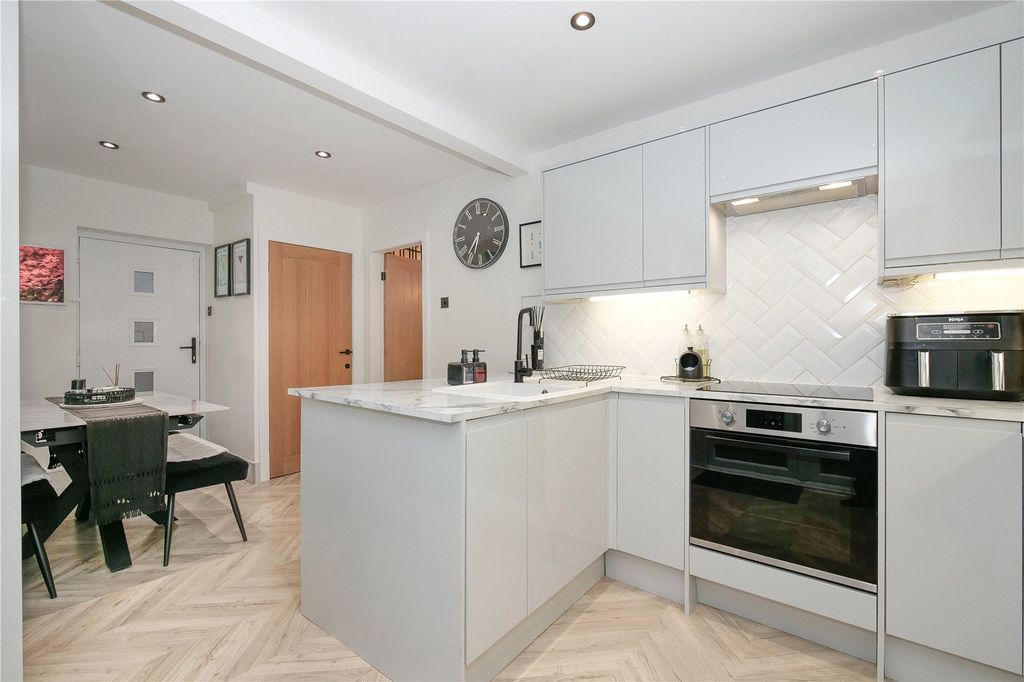 Property photo 3 of 19 Picture No. 05