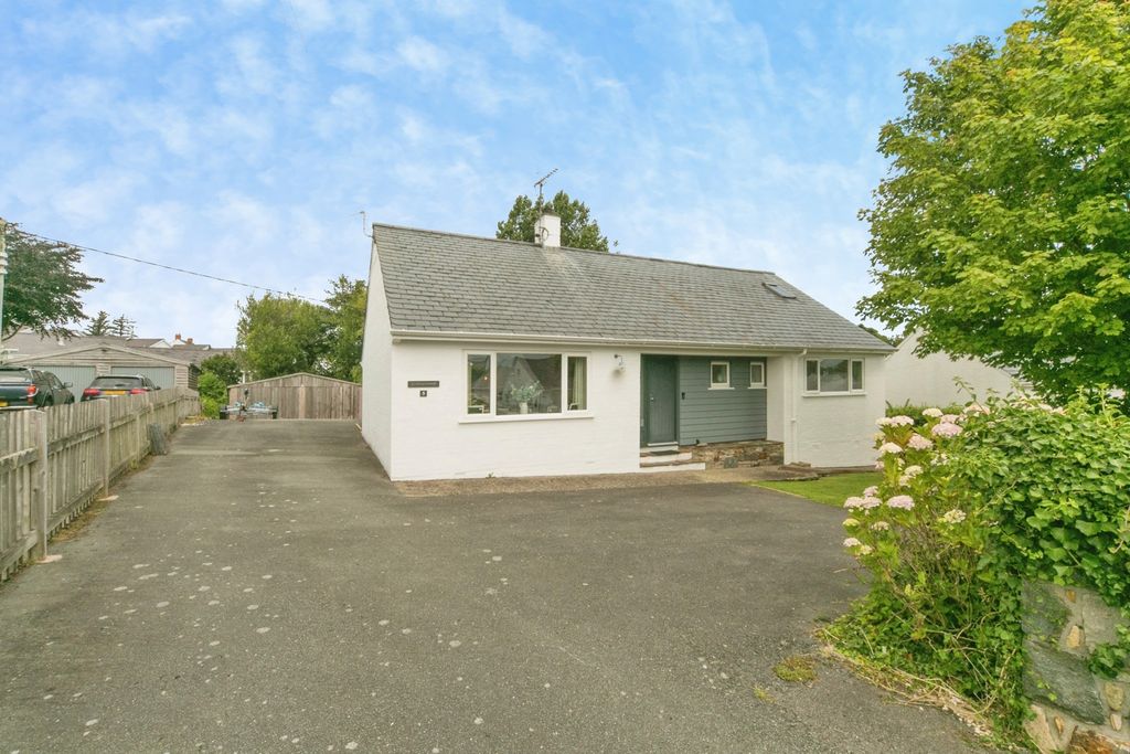 Property photo 3 of 19 Pbox-Img.Jpg