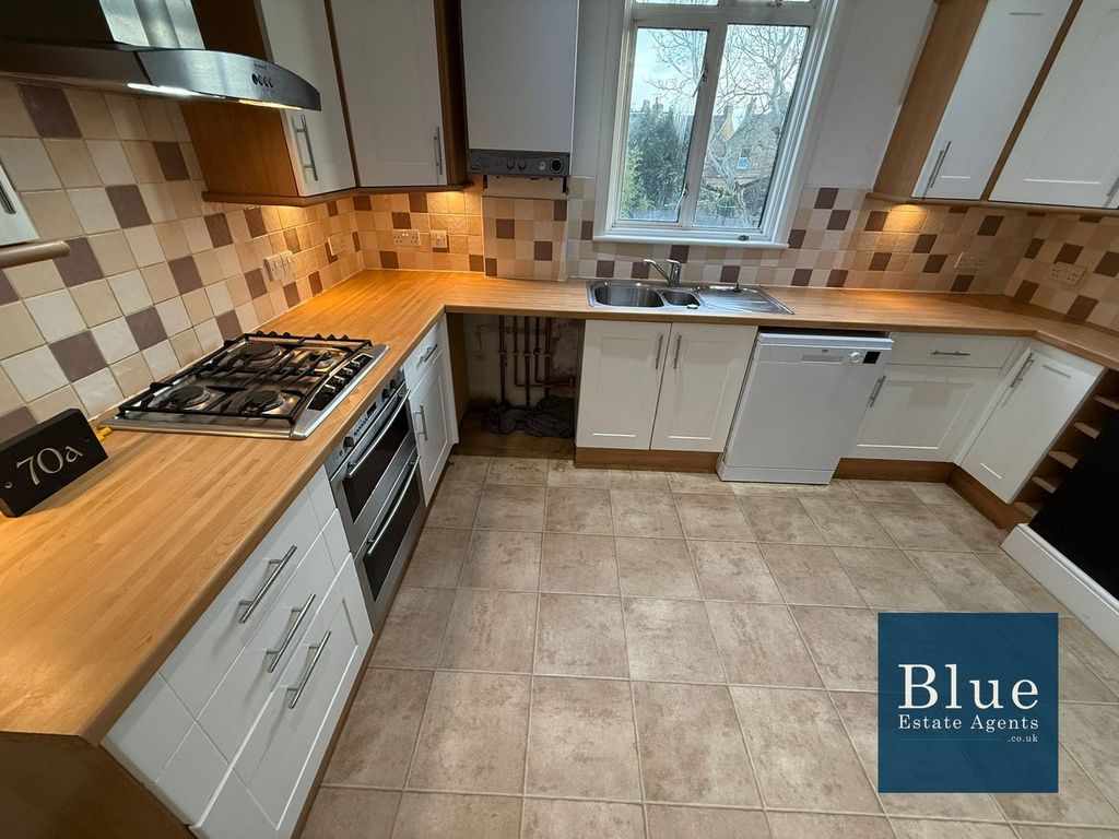 Property photo 3 of 15 Kitchen