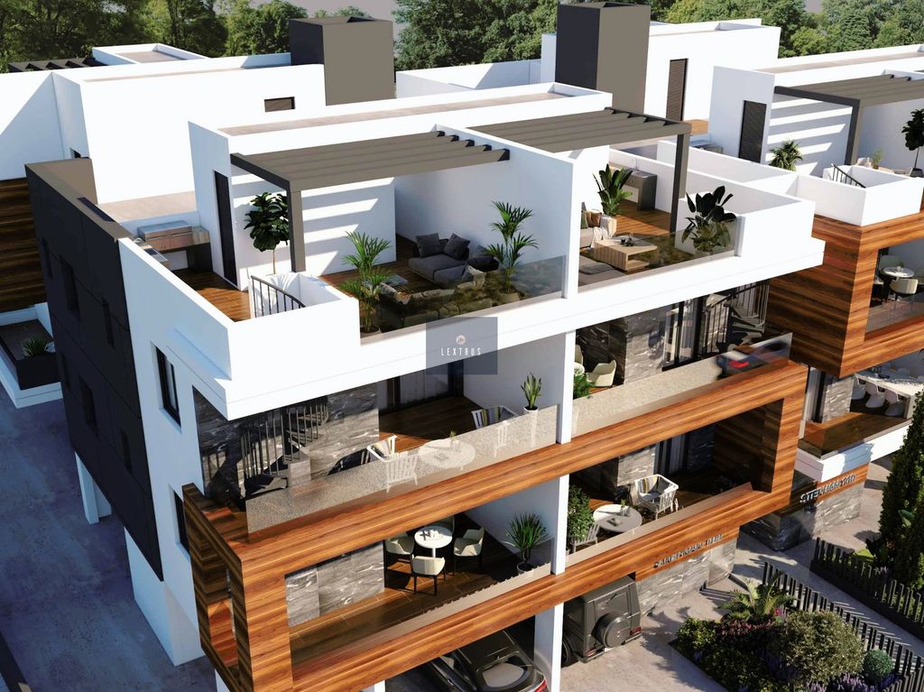 Property photo 1 of 3