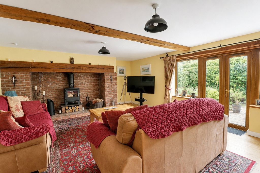 Property photo 2 of 25 2 - Picture No. 02