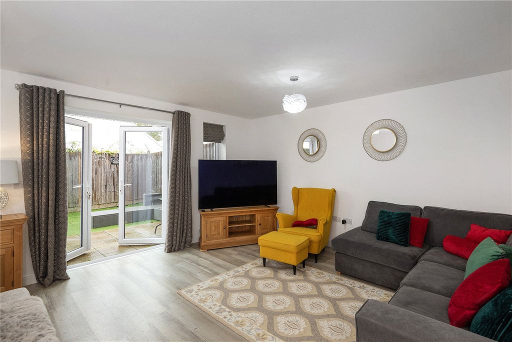 Property photo 3 of 17 Picture No. 06