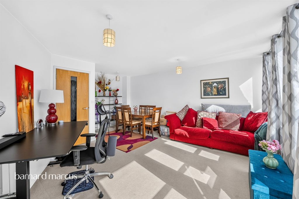 Property photo 1 of 20