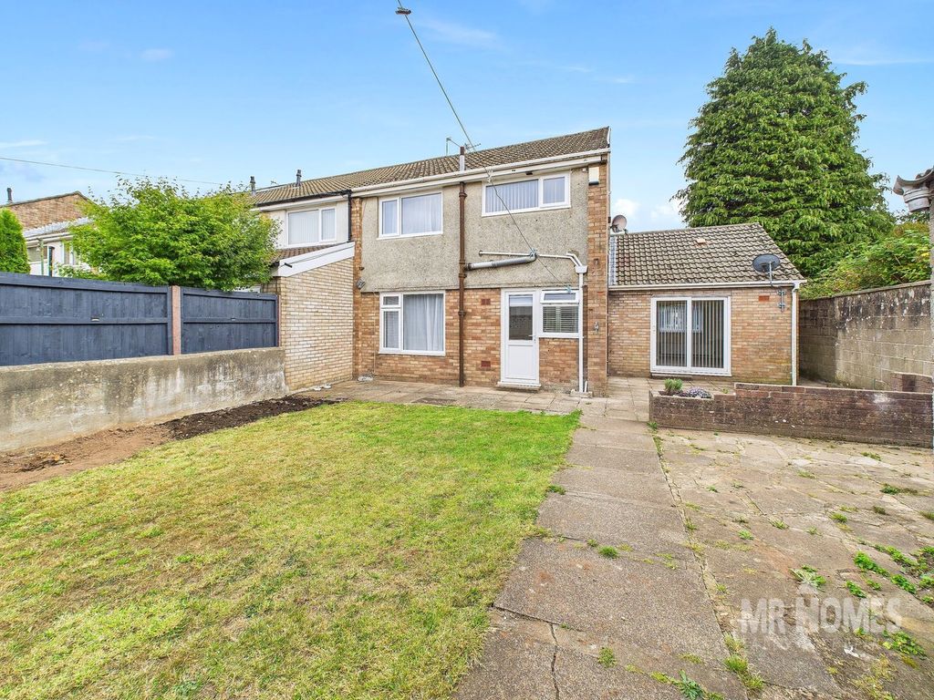 Property photo 2 of 31