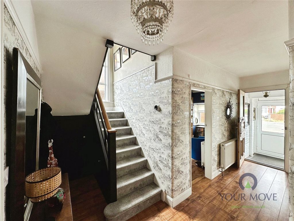 Property photo 3 of 34 Hallway