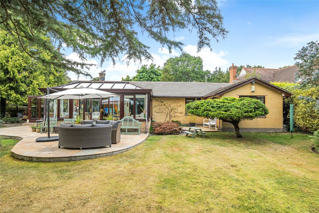 Property photo 1 of 29 Picture No. 27