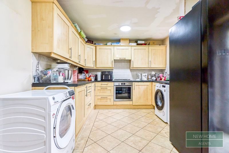 Property photo 3 of 17 Photo 10