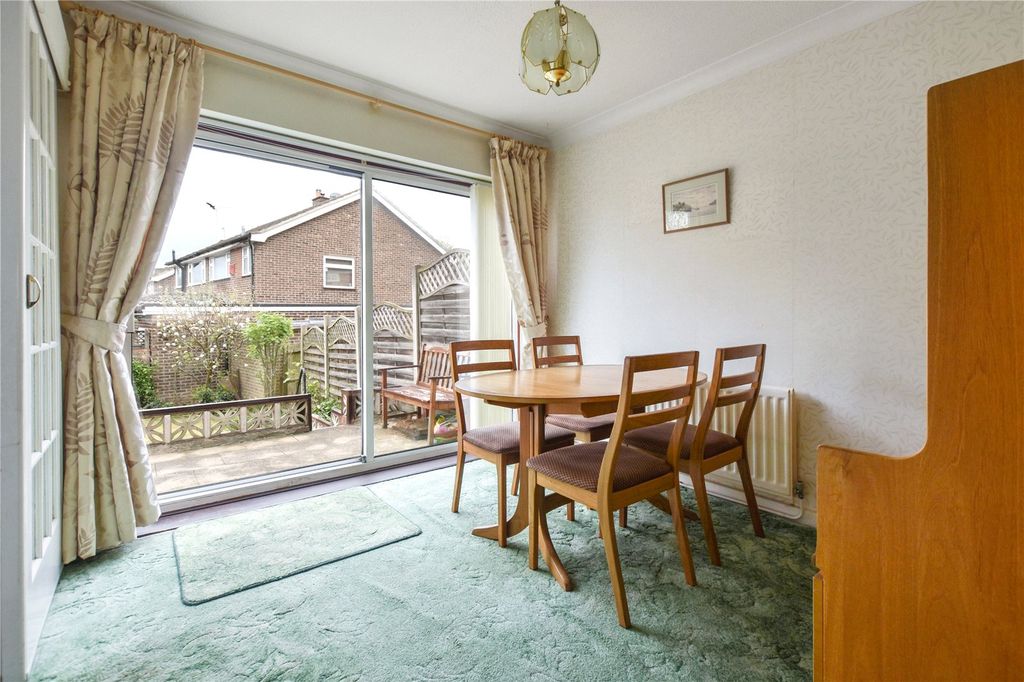 Property photo 3 of 14 Dining Room