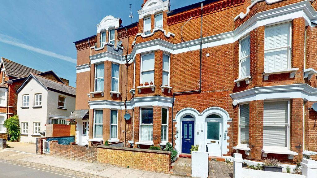 Property photo 1 of 12