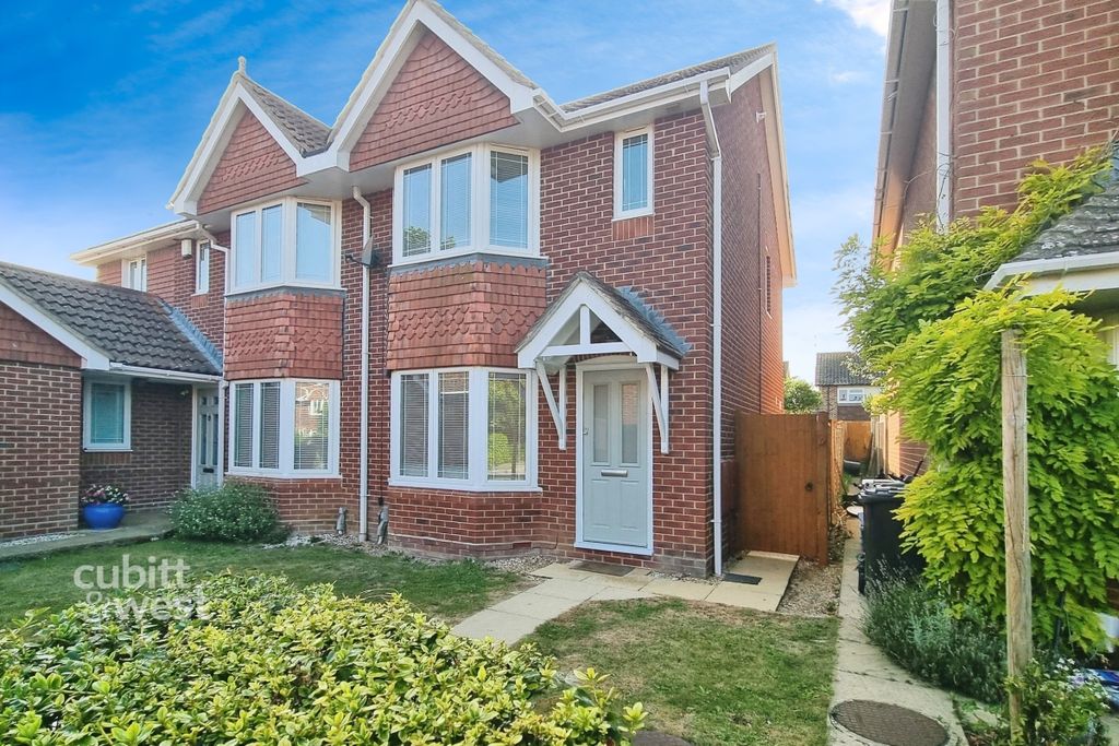 Property photo 1 of 16 90d5c1A4-20250815...