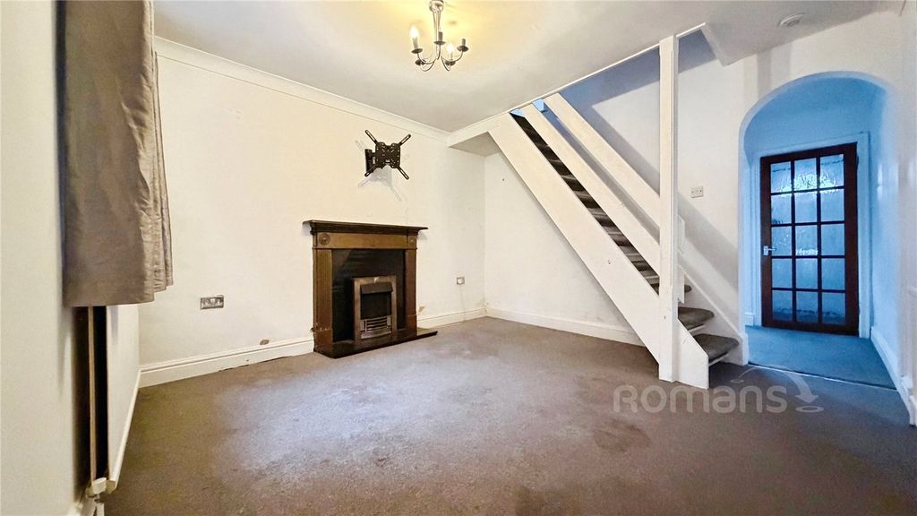 Property photo 3 of 13 Picture No. 02