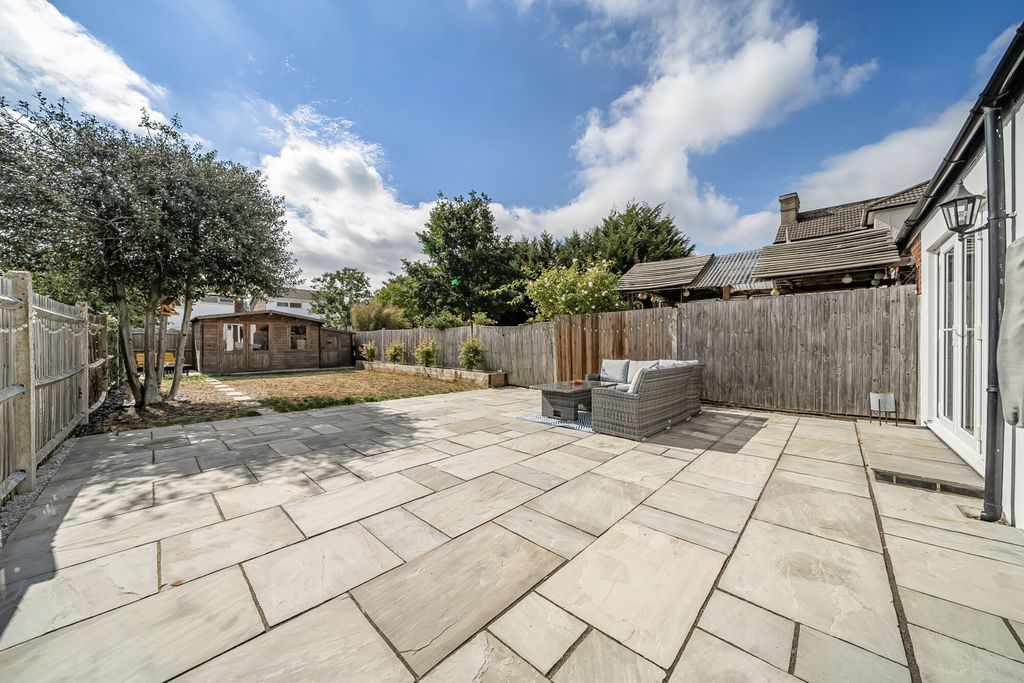 Property photo 2 of 20 1341715-6-68Add15...