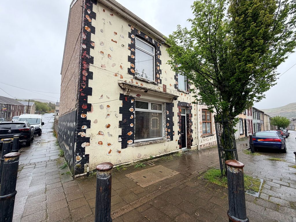 Property photo 1 of 26