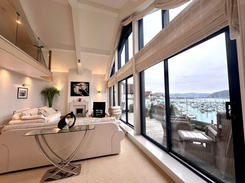 Property photo 3 of 20