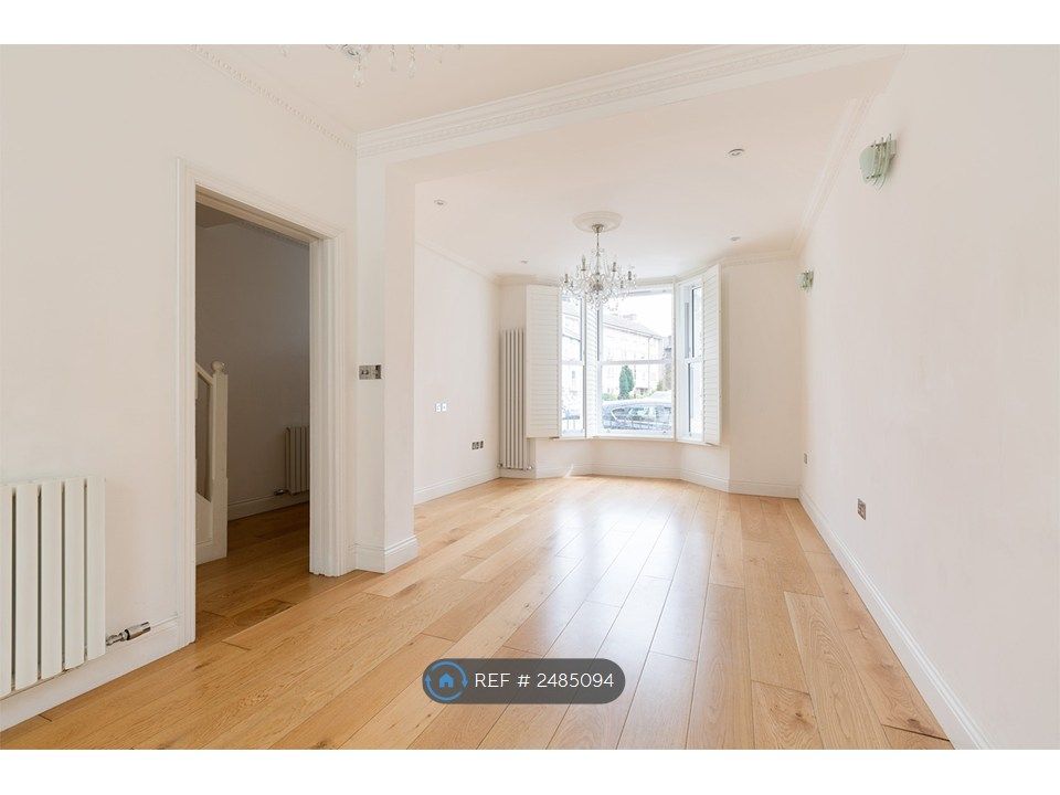 Property photo 1 of 35