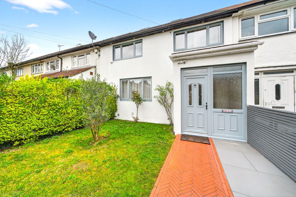 Property photo 3 of 22 Front