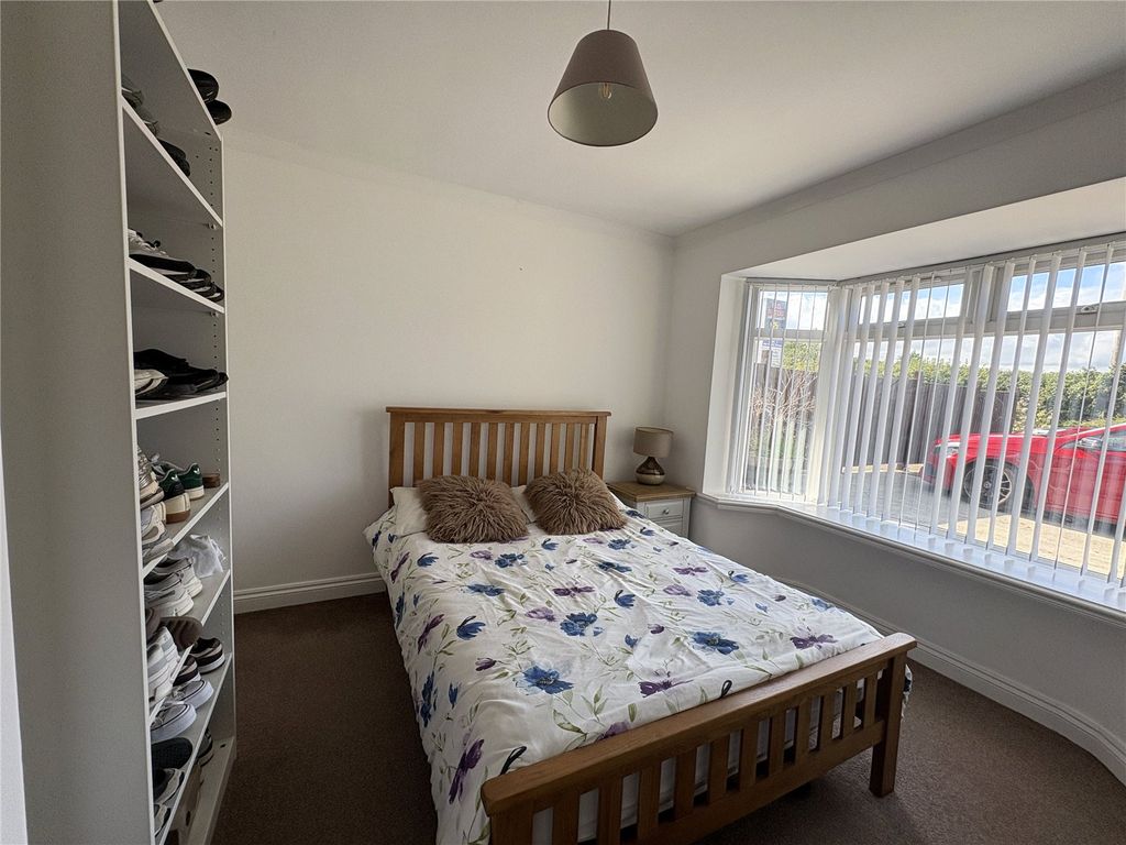 Property photo 3 of 21 Picture No. 19