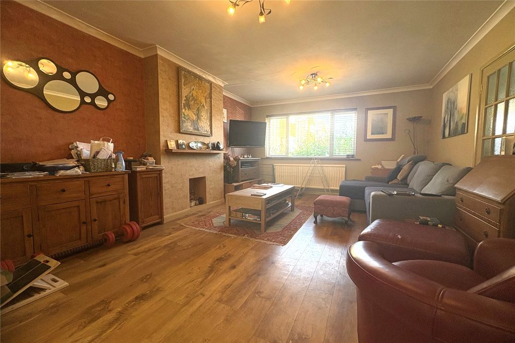 Property photo 2 of 20 Picture No. 34