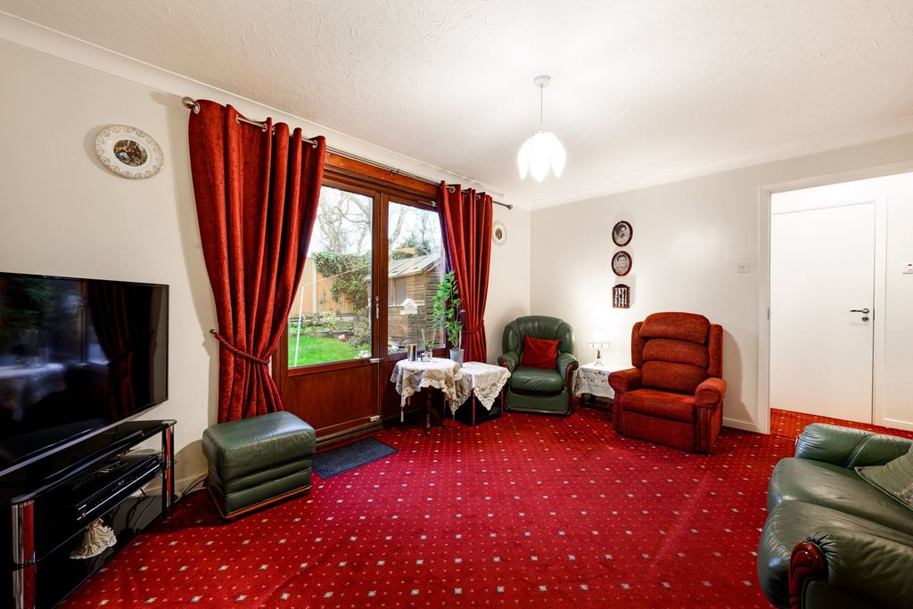 Property photo 3 of 16