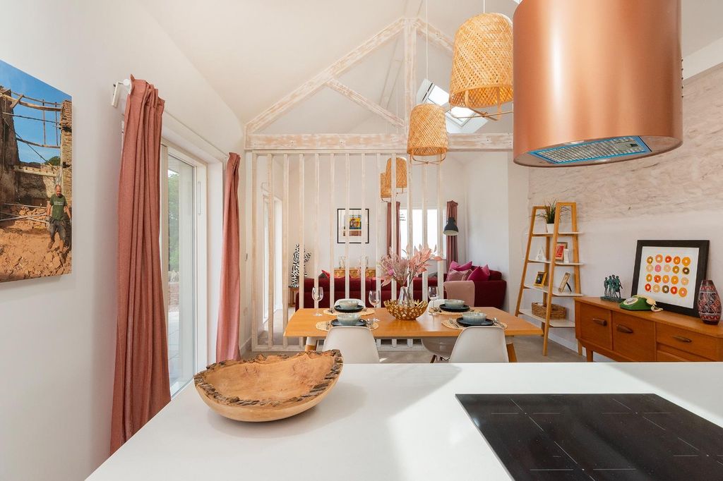 Property photo 3 of 28 Tchwe - Reception K.Jpg