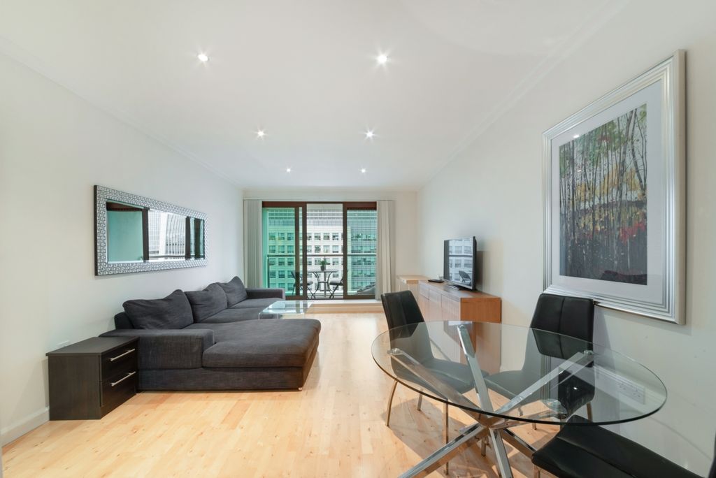 Property photo 1 of 12 Living