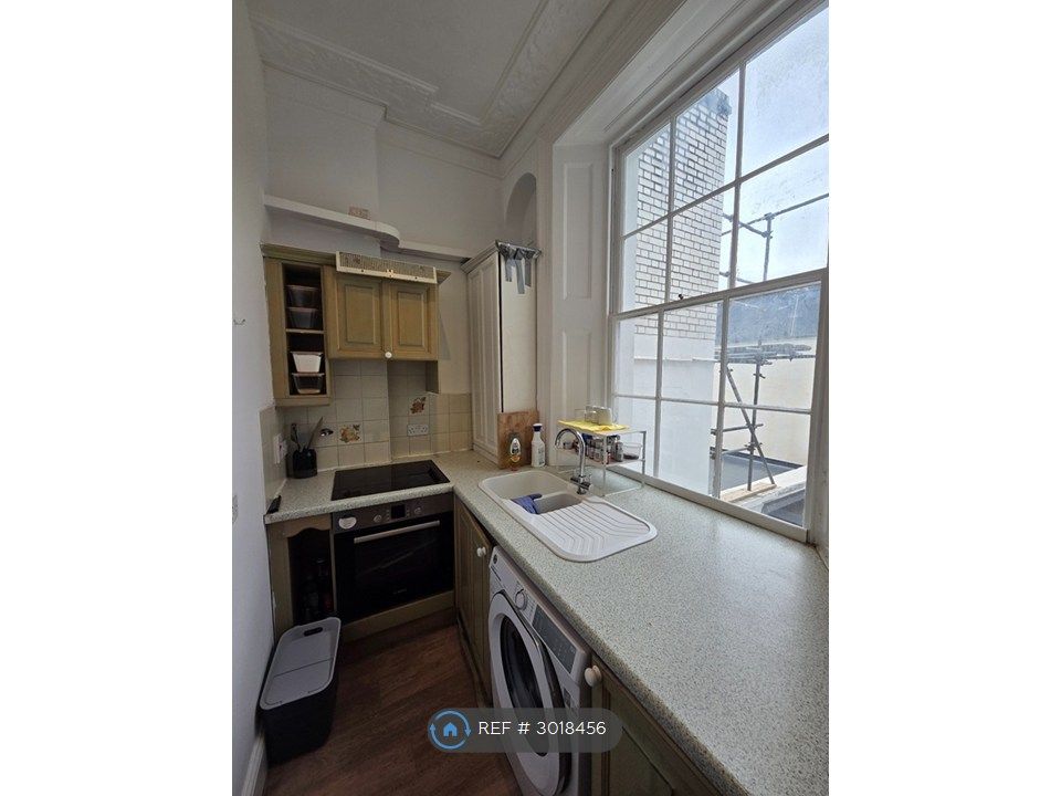 Property photo 3 of 4