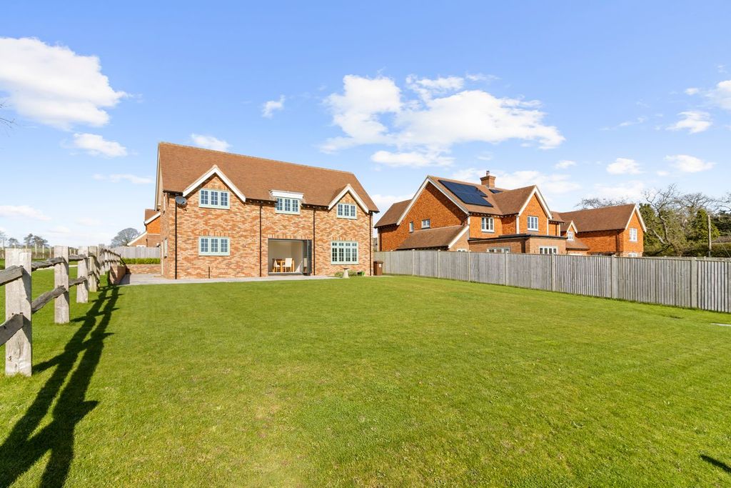 Property photo 1 of 37