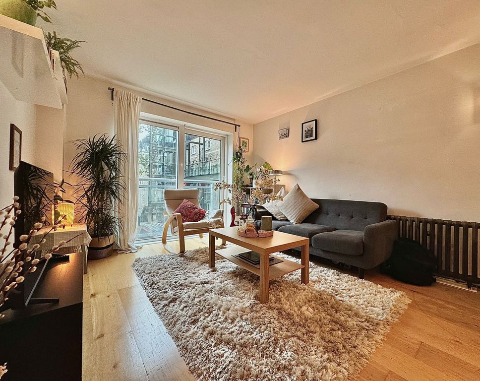 Property photo 1 of 10 One Bedroom Flat To Rent