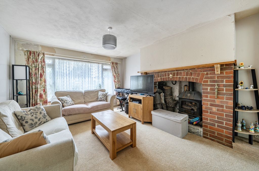 Property photo 2 of 21 1495866-13-6A61F9...