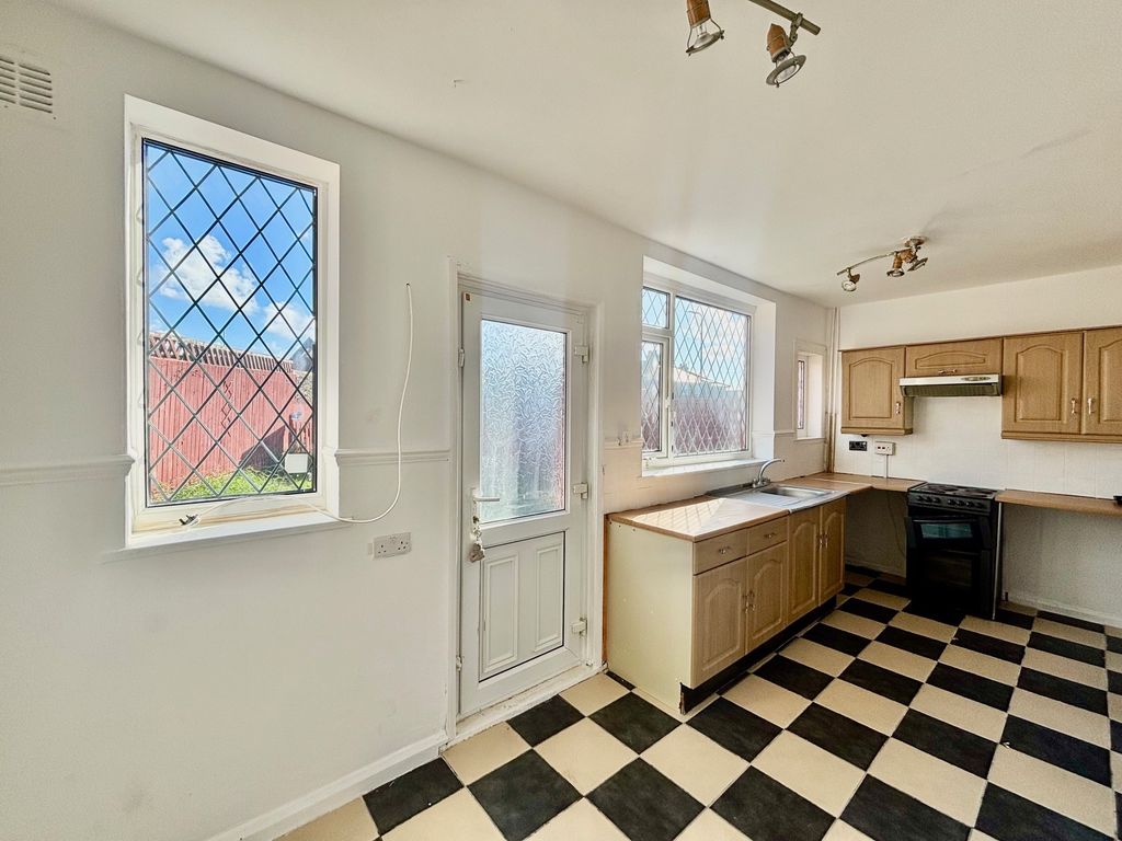 Property photo 3 of 9