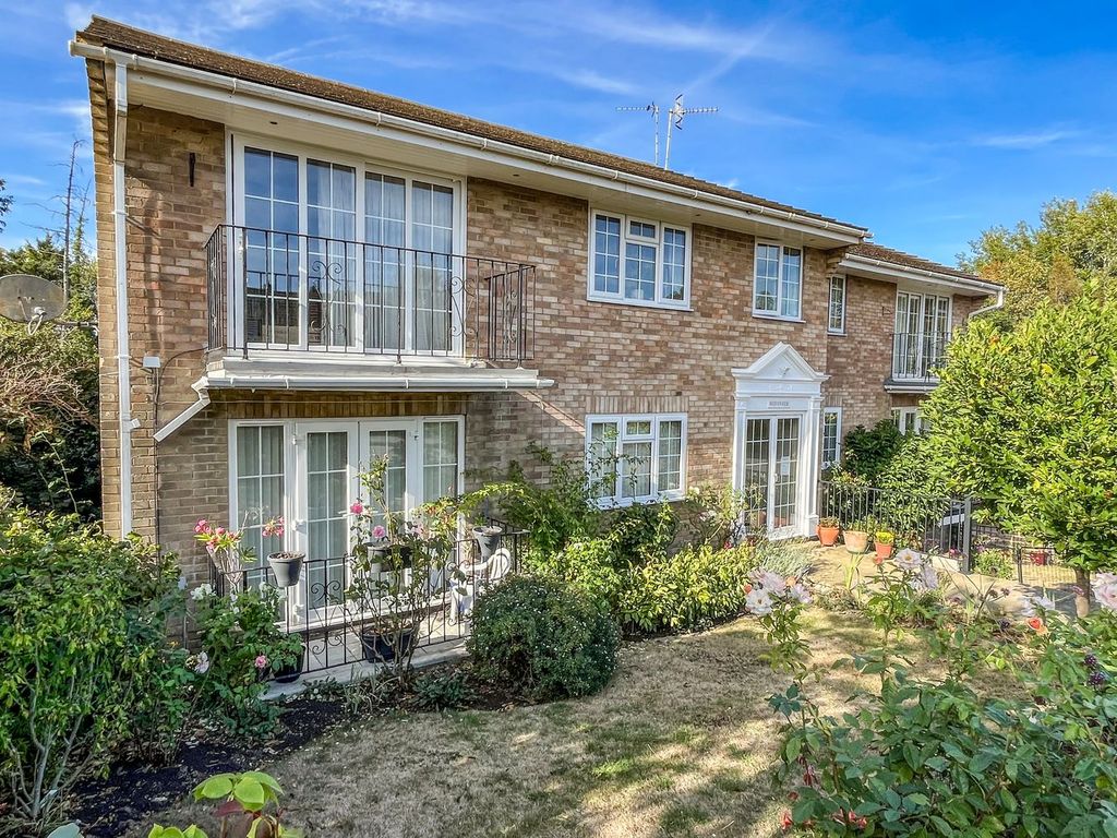 Property photo 1 of 11
