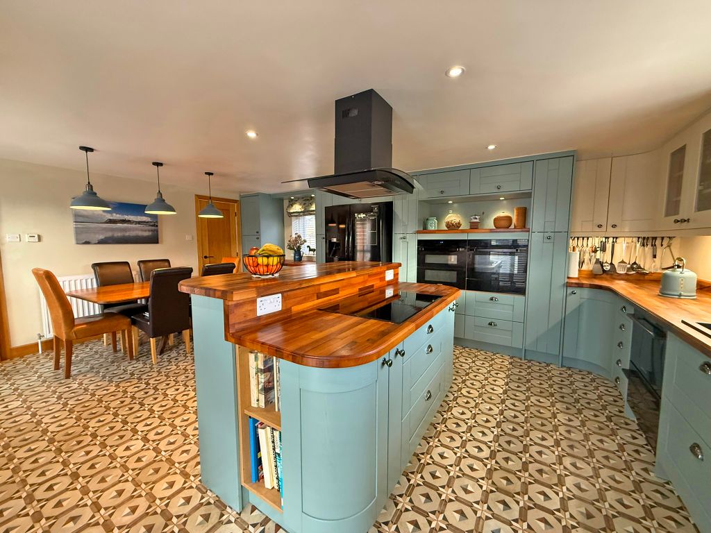 Property photo 2 of 32 Img_6571