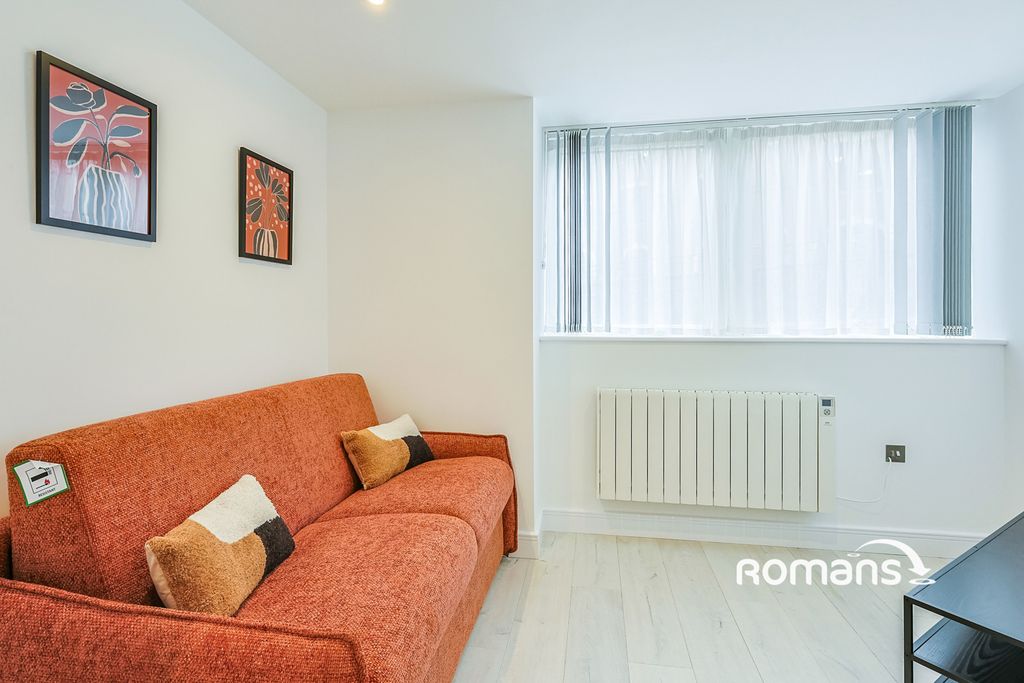 Property photo 2 of 10 Photo