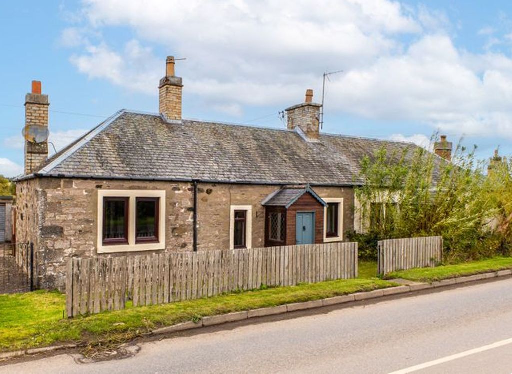 Property photo 1 of 16
