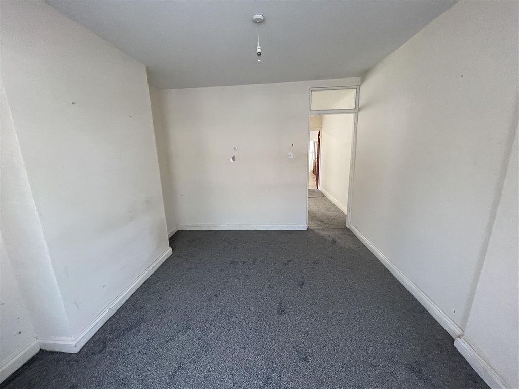 Property photo 3 of 14 59F1E27D-6123-492C-81C1-CD9475330369.Jpeg
