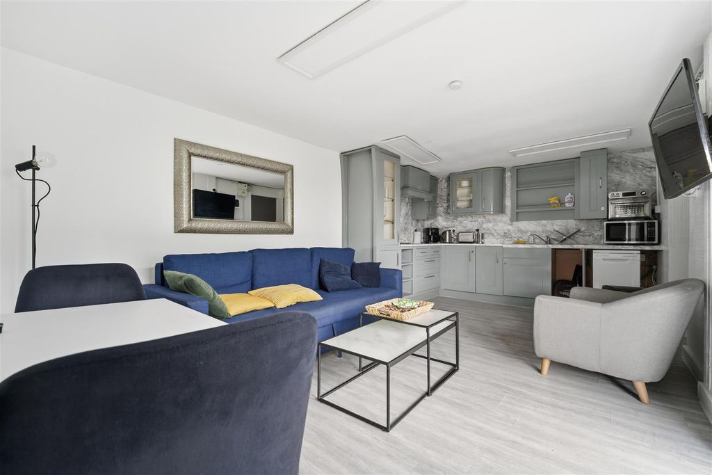 Property photo 1 of 7 Jcphotographystudio.Com4.Jpg