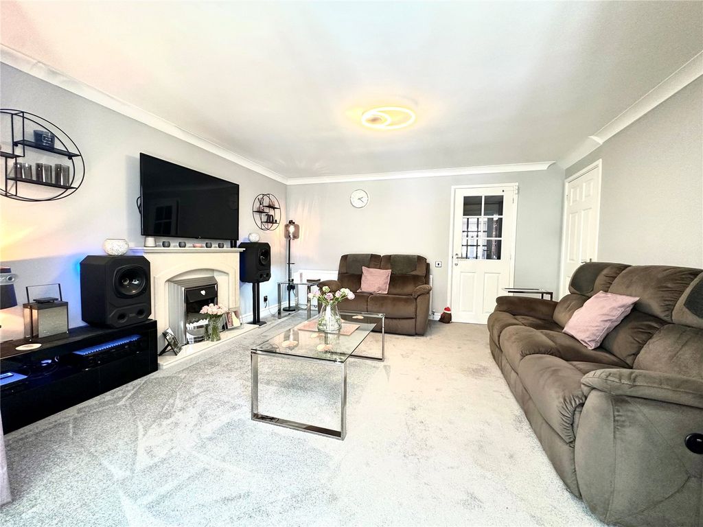 Property photo 3 of 15 Picture No. 06