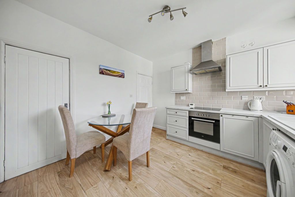 Property photo 3 of 24 Kitchen Diner