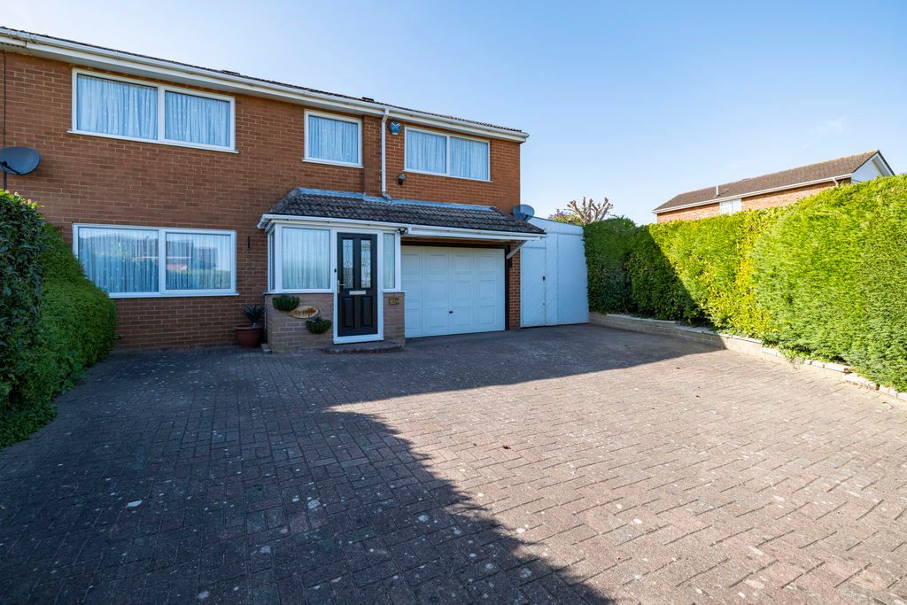 Property photo 1 of 28 Front Aspect