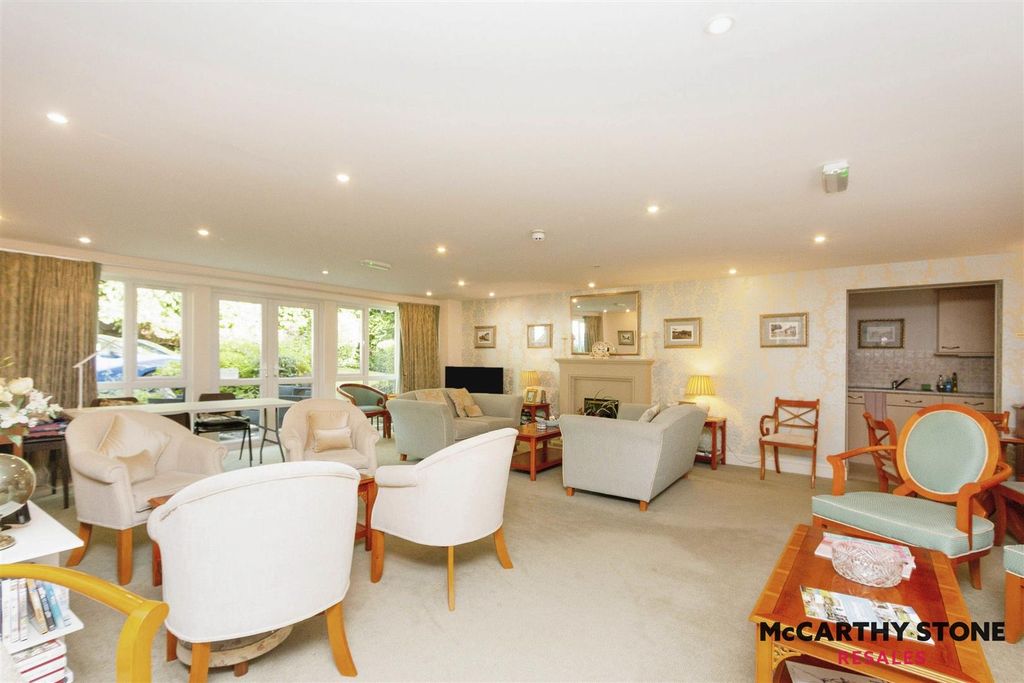 Additional image 18 of 2 bed flat for saleRadford Court, Tower Road, Liphook GU30