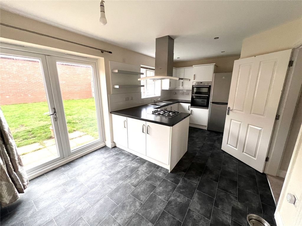 Property photo 2 of 15 Picture No. 34