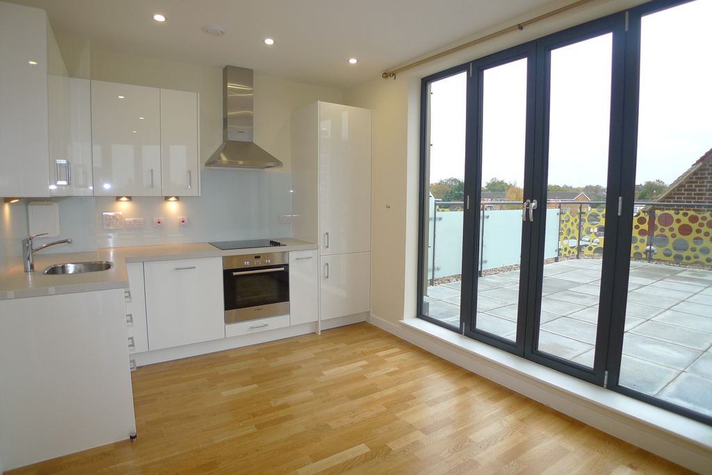 Property photo 2 of 4 Kitchen