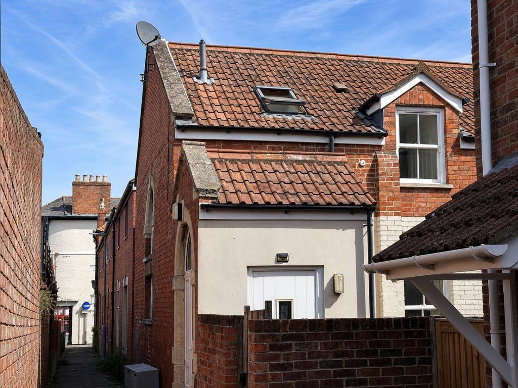Property photo 2 of 14 5373503