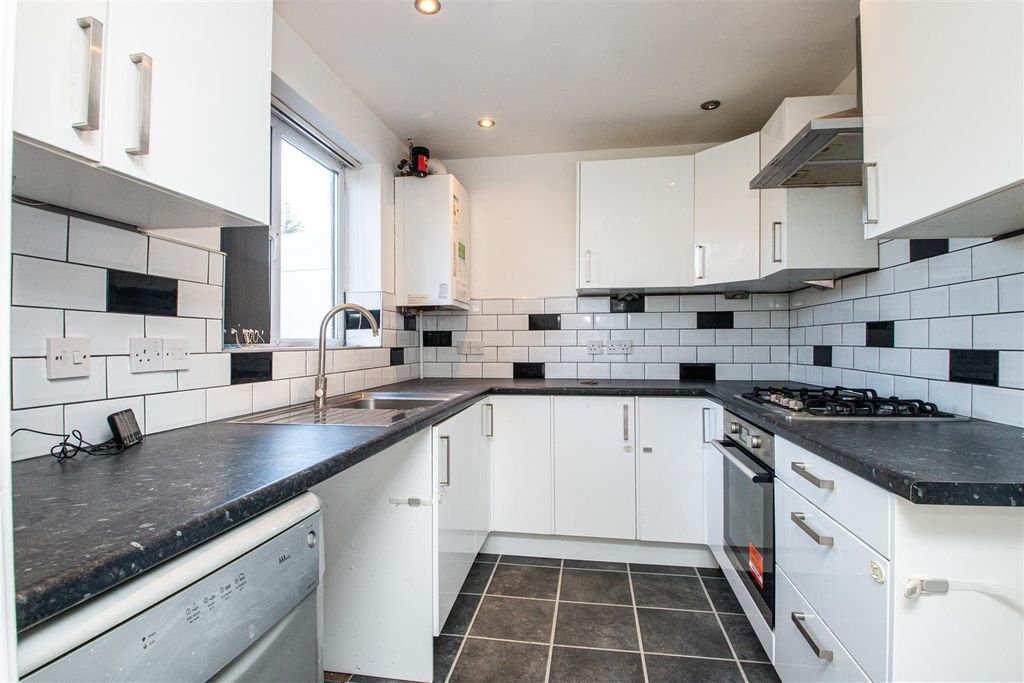 Property photo 2 of 13 37.Jpg