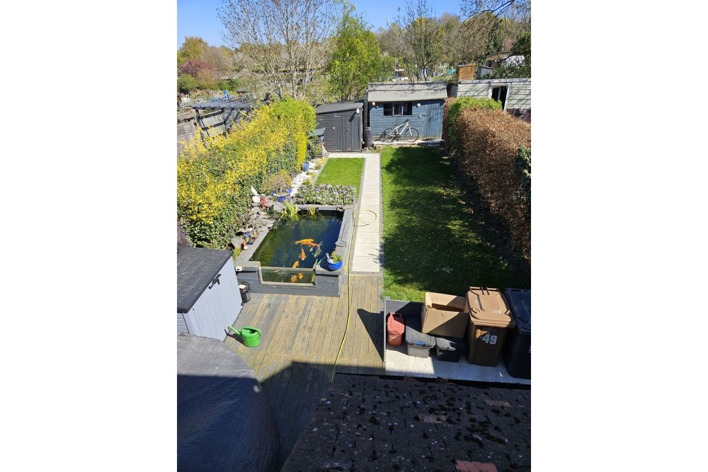 Property photo 1 of 21