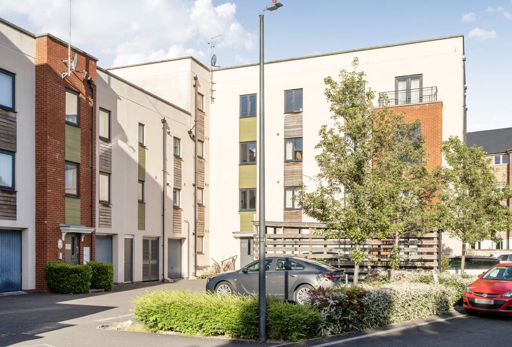 Property photo 1 of 16 Normandy Drive